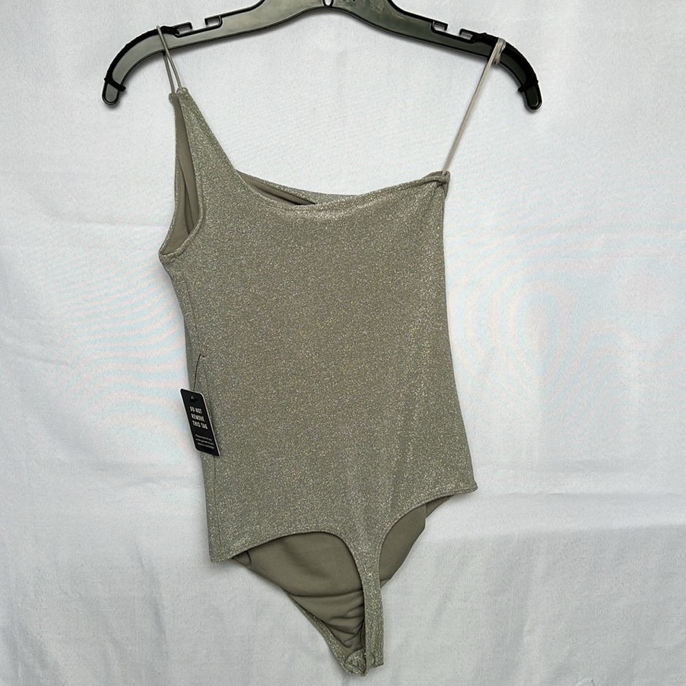 Express One-Shoulder Bodysuit - Picture 6 of 8